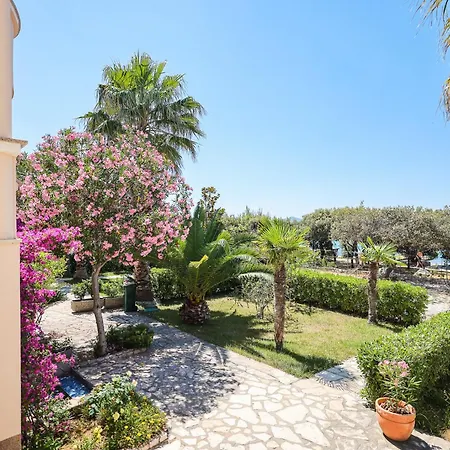 Apartman Barbara Petrcane